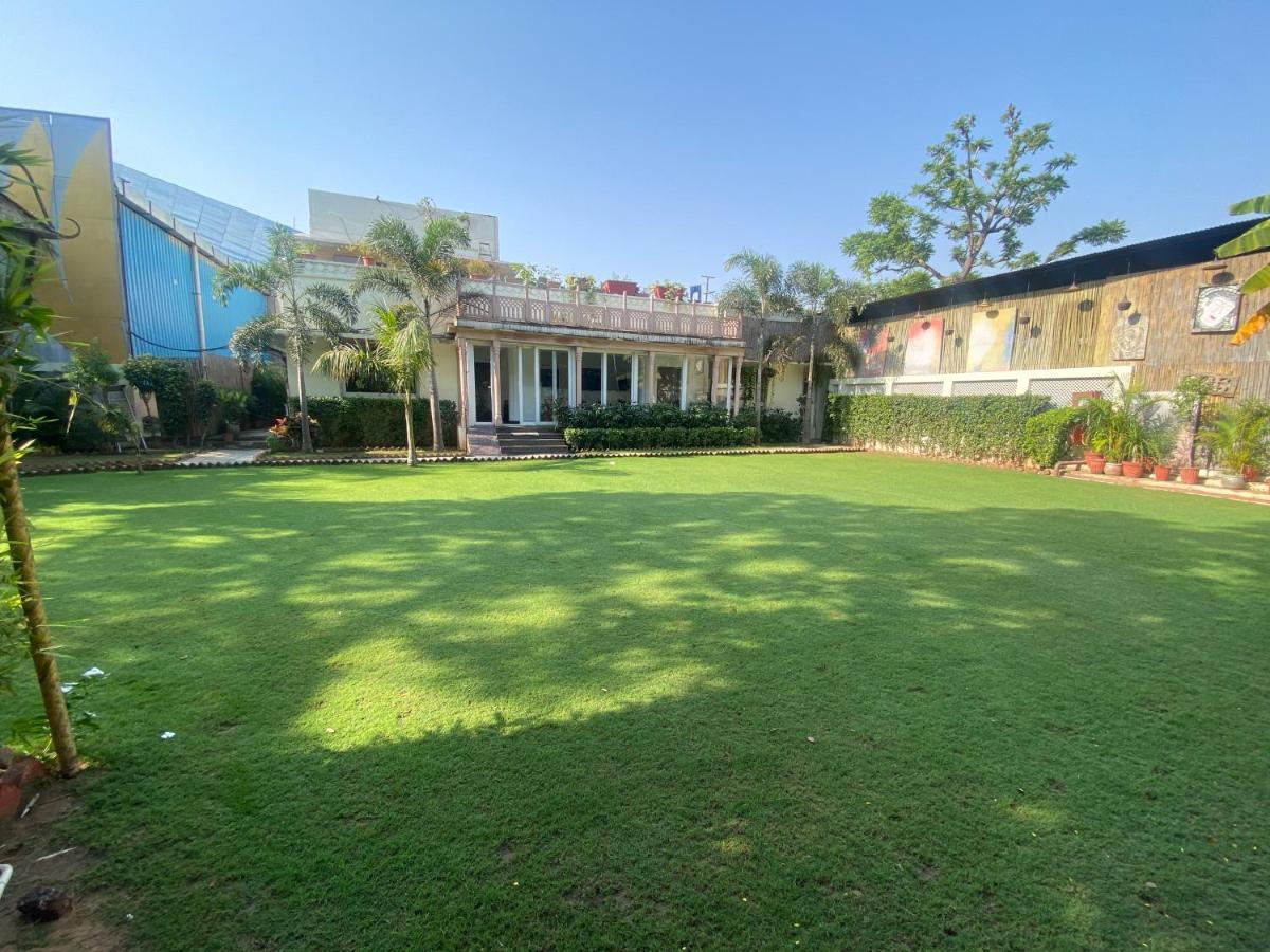 Hotel Cedar Jaipur Luaran gambar